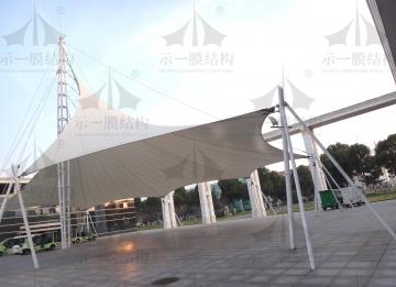 為什么用膜結(jié)構(gòu)建筑代替?zhèn)鹘y(tǒng)建筑的越來(lái)越多？